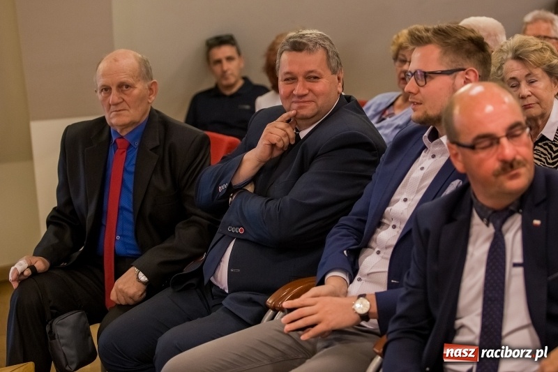 Zdjęcie w galerii na portalu naszraciborz.pl: Polska jest jedna, Polska jest nasza! Wicepremier Beata Szydło zebrała gromkie brawa na Zamku Piastowskim w Raciborzu wiadomości z regionu