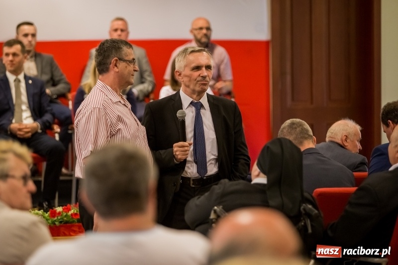 Zdjęcie w galerii na portalu naszraciborz.pl: Polska jest jedna, Polska jest nasza! Wicepremier Beata Szydło zebrała gromkie brawa na Zamku Piastowskim w Raciborzu wiadomości z regionu