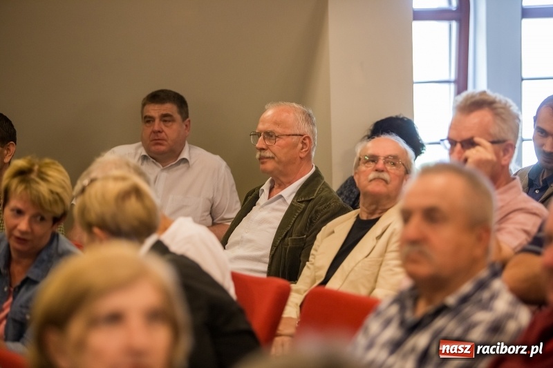 Zdjęcie w galerii na portalu naszraciborz.pl: Polska jest jedna, Polska jest nasza! Wicepremier Beata Szydło zebrała gromkie brawa na Zamku Piastowskim w Raciborzu wiadomości z regionu