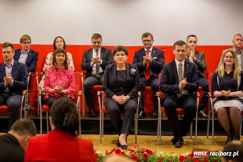 Zdjęcie w galerii na portalu naszraciborz.pl: Polska jest jedna, Polska jest nasza! Wicepremier Beata Szydło zebrała gromkie brawa na Zamku Piastowskim w Raciborzu wiadomości z regionu