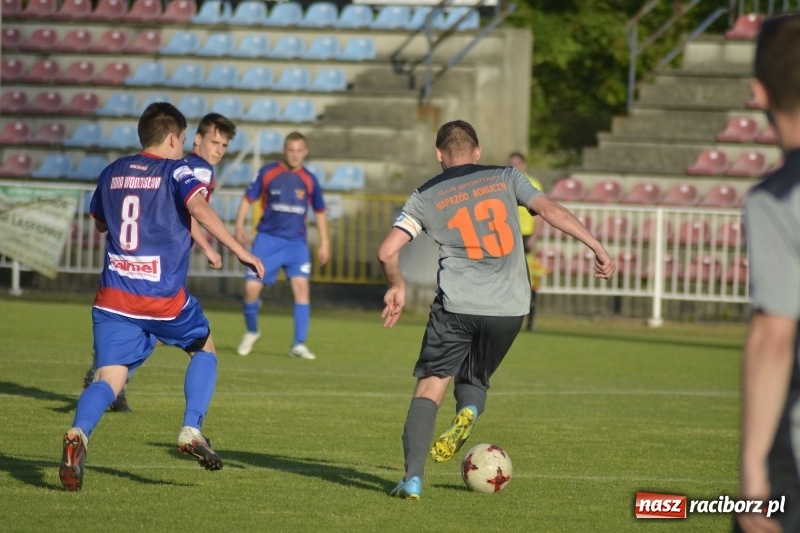 Zdjęcie w galerii na portalu naszraciborz.pl: Odra-Borucin: Podział punktów przy Bogumińskiej wiadomości z regionu