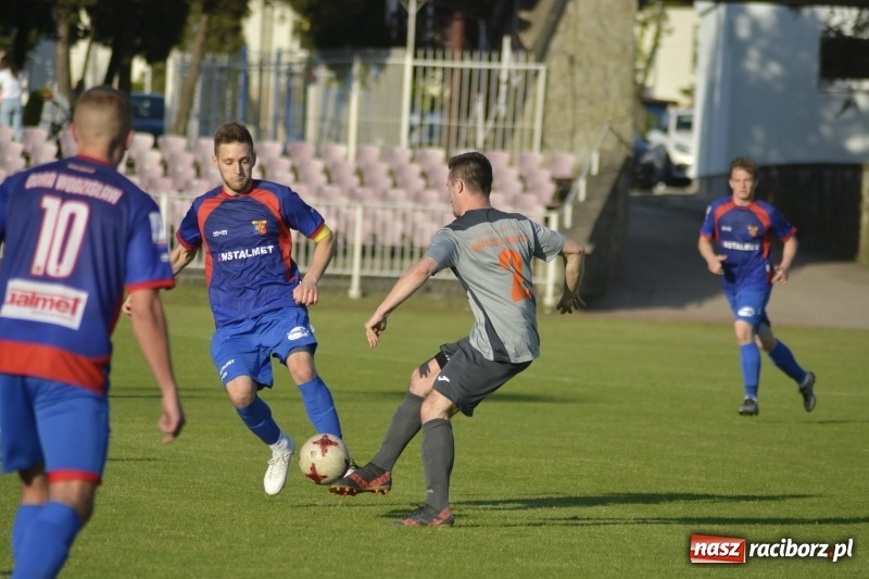 Zdjęcie w galerii na portalu naszraciborz.pl: Odra-Borucin: Podział punktów przy Bogumińskiej wiadomości z regionu