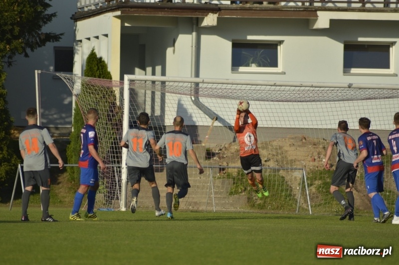 Zdjęcie w galerii na portalu naszraciborz.pl: Odra-Borucin: Podział punktów przy Bogumińskiej wiadomości z regionu