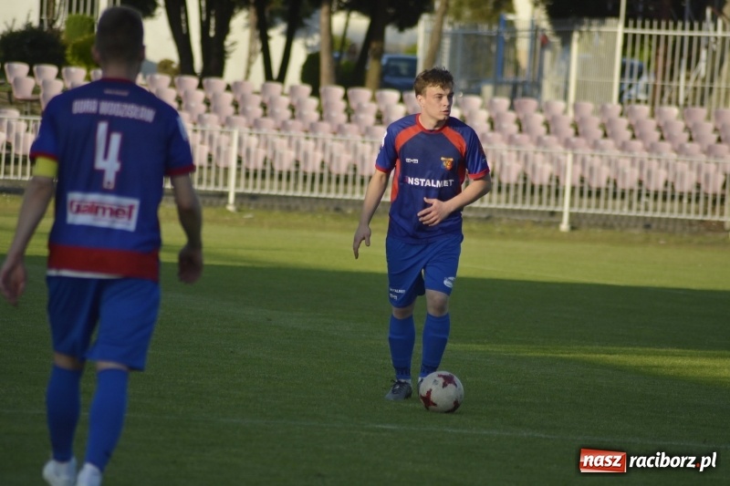 Zdjęcie w galerii na portalu naszraciborz.pl: Odra-Borucin: Podział punktów przy Bogumińskiej wiadomości z regionu