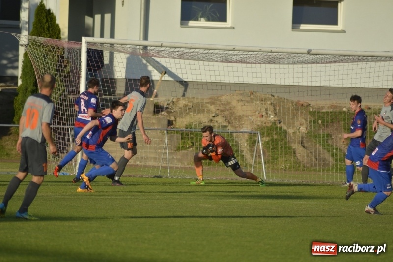 Zdjęcie w galerii na portalu naszraciborz.pl: Odra-Borucin: Podział punktów przy Bogumińskiej wiadomości z regionu