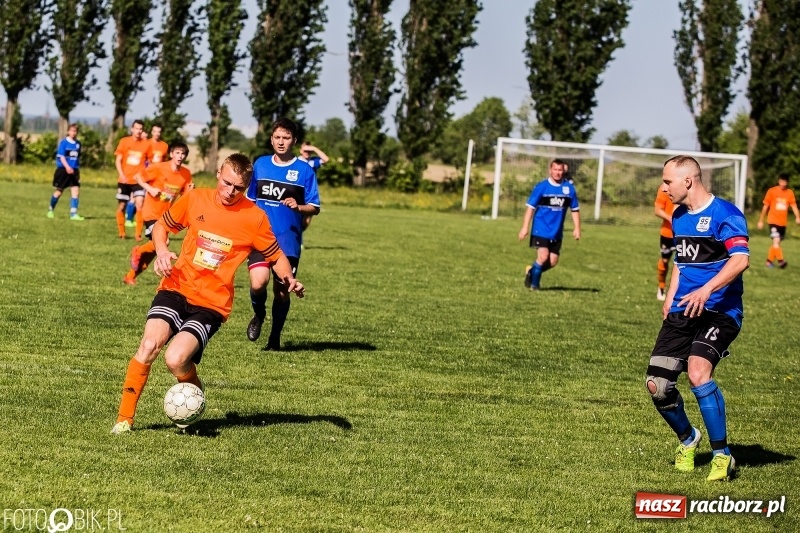 Zdjęcie w galerii na portalu naszraciborz.pl: Pewne zwycięstwo Cyprzanowa w starciu z Wojnowicami wiadomości z regionu