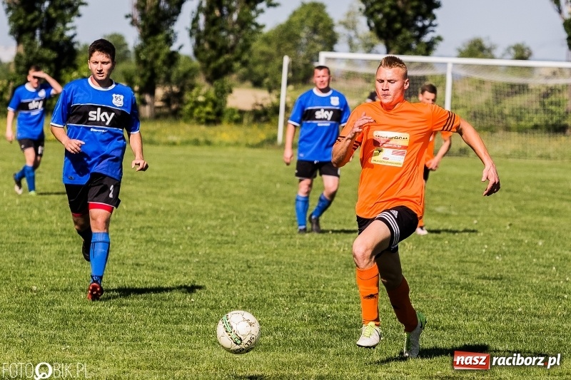 Zdjęcie w galerii na portalu naszraciborz.pl: Pewne zwycięstwo Cyprzanowa w starciu z Wojnowicami wiadomości z regionu