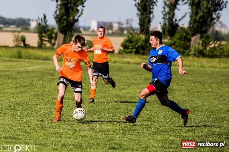 Zdjęcie w galerii na portalu naszraciborz.pl: Pewne zwycięstwo Cyprzanowa w starciu z Wojnowicami wiadomości z regionu