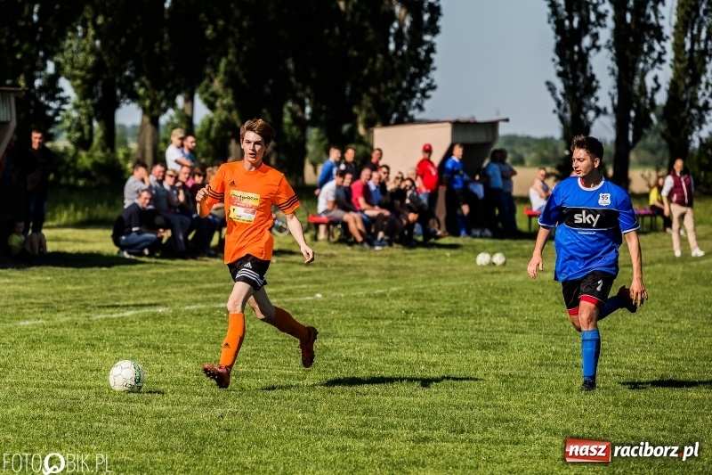 Zdjęcie w galerii na portalu naszraciborz.pl: Pewne zwycięstwo Cyprzanowa w starciu z Wojnowicami wiadomości z regionu