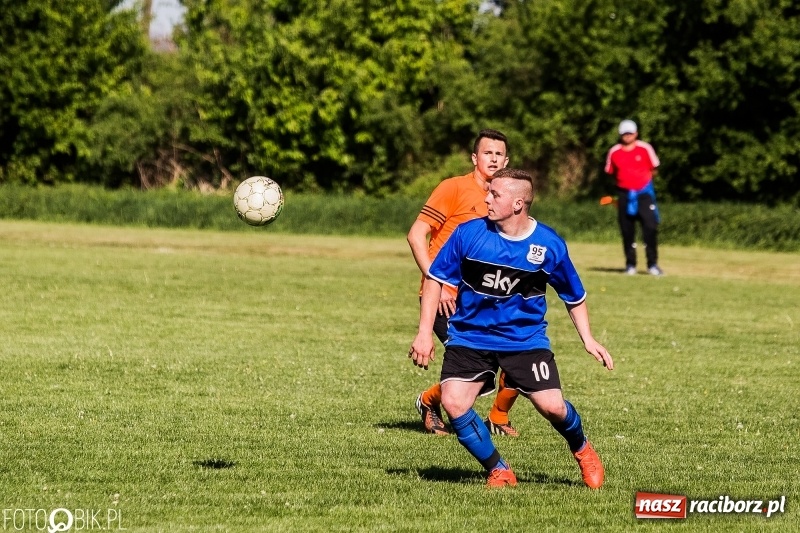 Zdjęcie w galerii na portalu naszraciborz.pl: Pewne zwycięstwo Cyprzanowa w starciu z Wojnowicami wiadomości z regionu