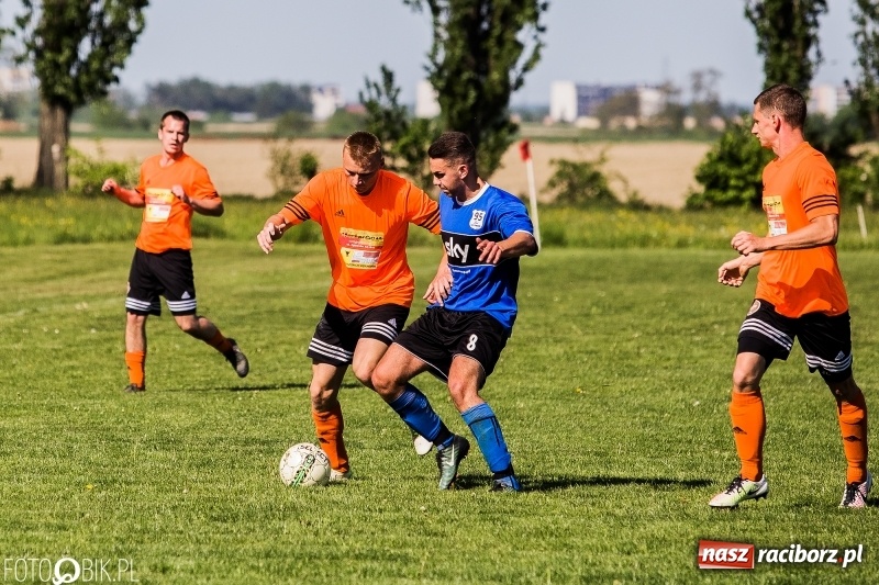Zdjęcie w galerii na portalu naszraciborz.pl: Pewne zwycięstwo Cyprzanowa w starciu z Wojnowicami wiadomości z regionu