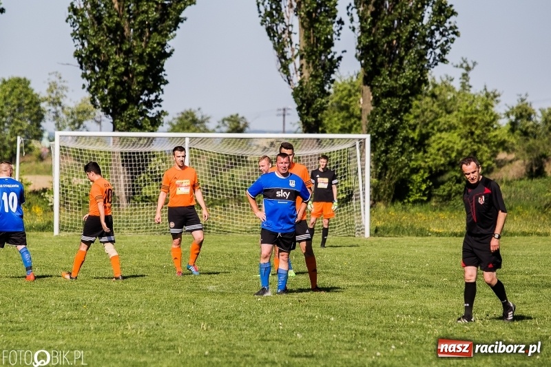 Zdjęcie w galerii na portalu naszraciborz.pl: Pewne zwycięstwo Cyprzanowa w starciu z Wojnowicami wiadomości z regionu