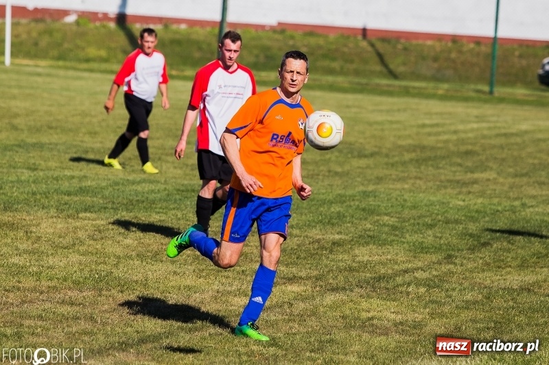 Zdjęcie w galerii na portalu naszraciborz.pl: C klasa: Miłe złego początki. Zmiana w fotelu lidera wiadomości z regionu