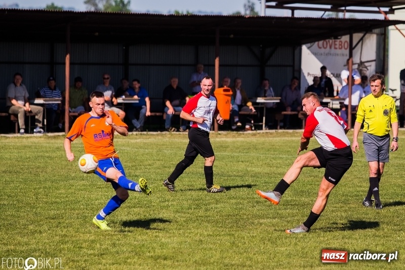Zdjęcie w galerii na portalu naszraciborz.pl: C klasa: Miłe złego początki. Zmiana w fotelu lidera wiadomości z regionu