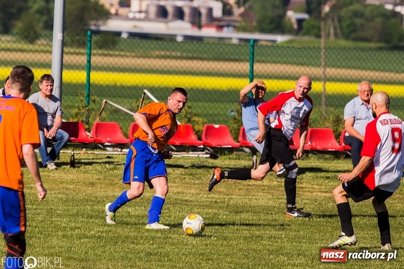 Zdjęcie w galerii na portalu naszraciborz.pl: C klasa: Miłe złego początki. Zmiana w fotelu lidera wiadomości z regionu