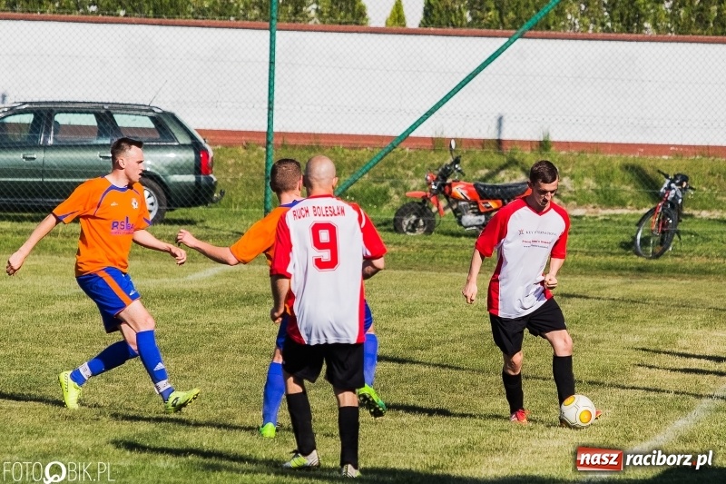 Zdjęcie w galerii na portalu naszraciborz.pl: C klasa: Miłe złego początki. Zmiana w fotelu lidera wiadomości z regionu