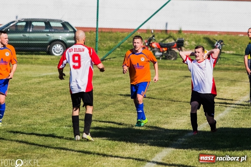 Zdjęcie w galerii na portalu naszraciborz.pl: C klasa: Miłe złego początki. Zmiana w fotelu lidera wiadomości z regionu