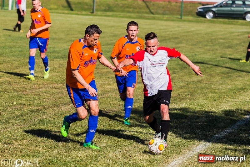 Zdjęcie w galerii na portalu naszraciborz.pl: C klasa: Miłe złego początki. Zmiana w fotelu lidera wiadomości z regionu
