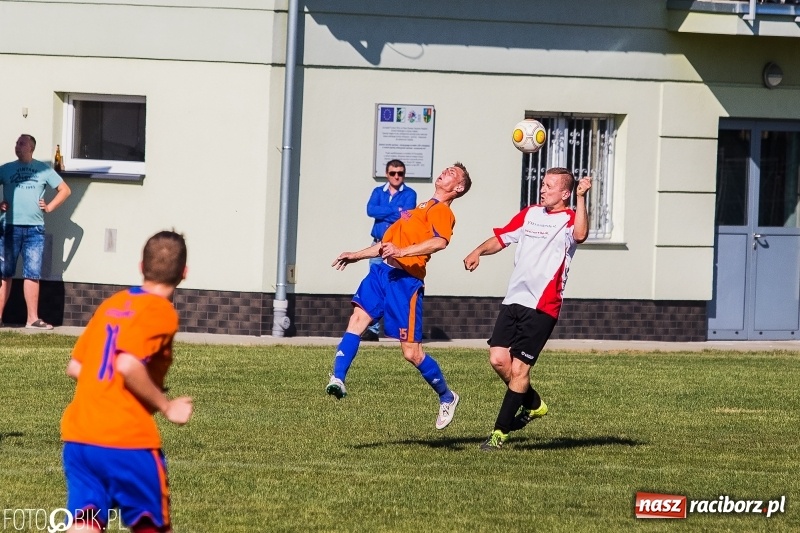 Zdjęcie w galerii na portalu naszraciborz.pl: C klasa: Miłe złego początki. Zmiana w fotelu lidera wiadomości z regionu