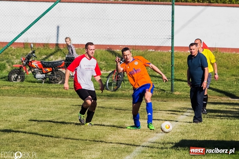 Zdjęcie w galerii na portalu naszraciborz.pl: C klasa: Miłe złego początki. Zmiana w fotelu lidera wiadomości z regionu