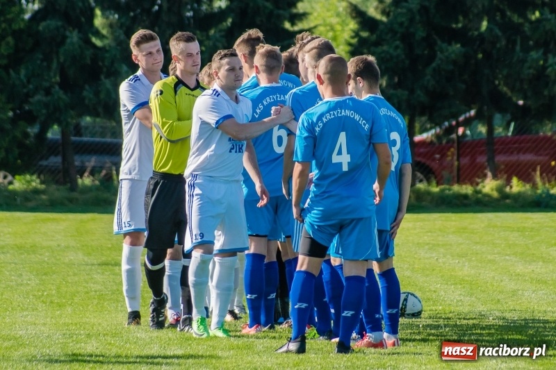 Zdjęcie w galerii na portalu naszraciborz.pl: Klasa okręgowa. Choć bardzo się starali, murów Fortecy nie sforsowali wiadomości z regionu