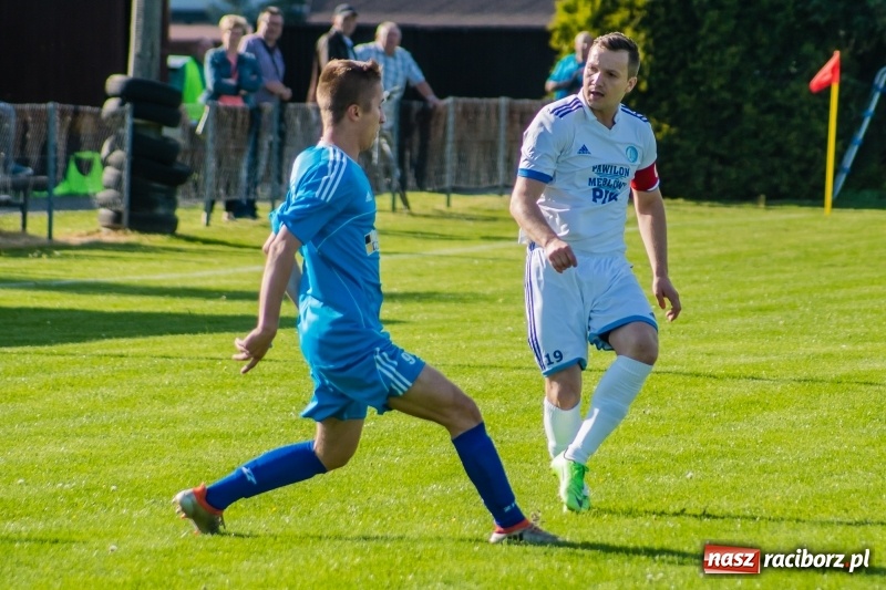 Zdjęcie w galerii na portalu naszraciborz.pl: Klasa okręgowa. Choć bardzo się starali, murów Fortecy nie sforsowali wiadomości z regionu