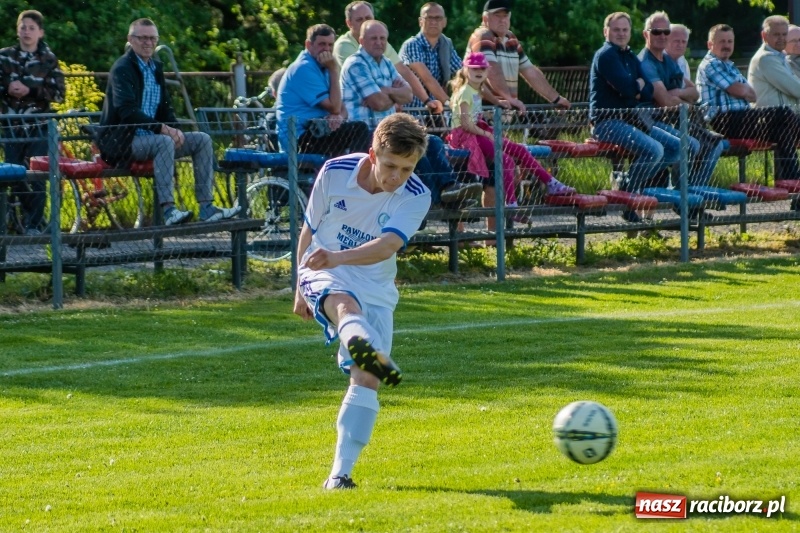 Zdjęcie w galerii na portalu naszraciborz.pl: Klasa okręgowa. Choć bardzo się starali, murów Fortecy nie sforsowali wiadomości z regionu