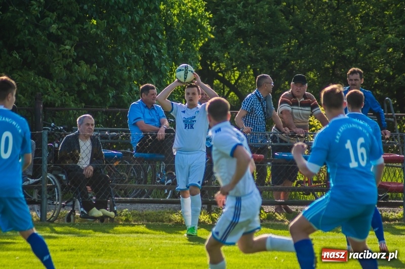 Zdjęcie w galerii na portalu naszraciborz.pl: Klasa okręgowa. Choć bardzo się starali, murów Fortecy nie sforsowali wiadomości z regionu