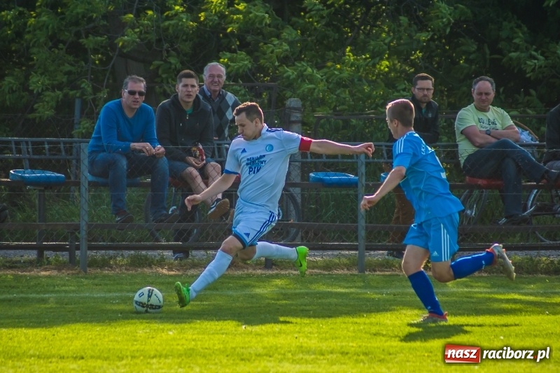 Zdjęcie w galerii na portalu naszraciborz.pl: Klasa okręgowa. Choć bardzo się starali, murów Fortecy nie sforsowali wiadomości z regionu