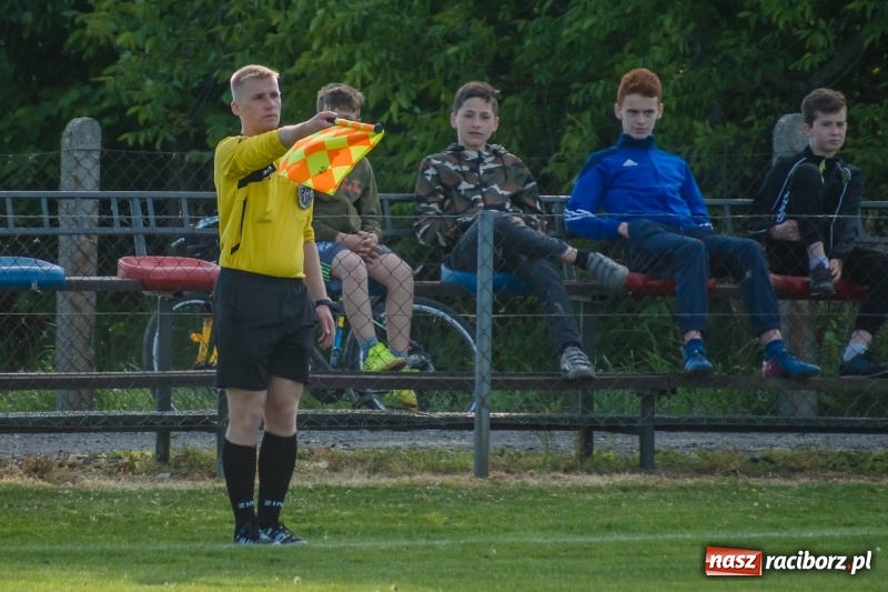 Zdjęcie w galerii na portalu naszraciborz.pl: Klasa okręgowa. Choć bardzo się starali, murów Fortecy nie sforsowali wiadomości z regionu