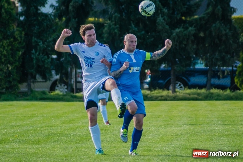 Zdjęcie w galerii na portalu naszraciborz.pl: Klasa okręgowa. Choć bardzo się starali, murów Fortecy nie sforsowali wiadomości z regionu