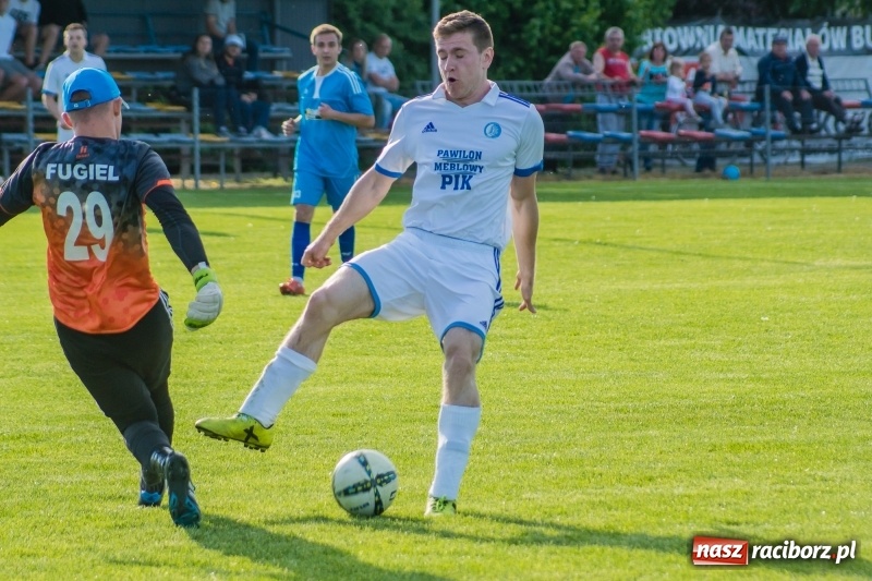 Zdjęcie w galerii na portalu naszraciborz.pl: Klasa okręgowa. Choć bardzo się starali, murów Fortecy nie sforsowali wiadomości z regionu