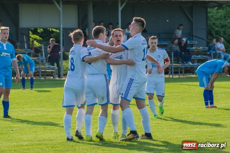 Zdjęcie w galerii na portalu naszraciborz.pl: Klasa okręgowa. Choć bardzo się starali, murów Fortecy nie sforsowali wiadomości z regionu