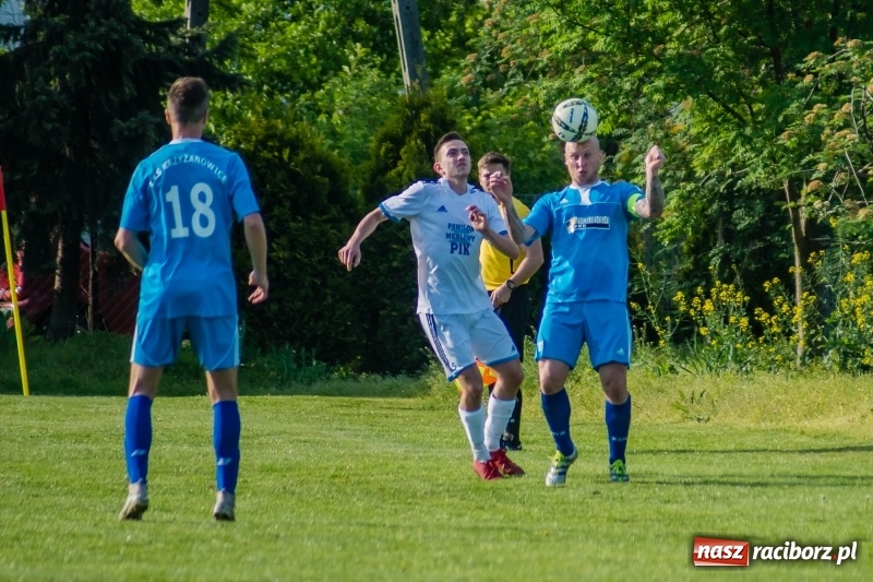 Zdjęcie w galerii na portalu naszraciborz.pl: Klasa okręgowa. Choć bardzo się starali, murów Fortecy nie sforsowali wiadomości z regionu