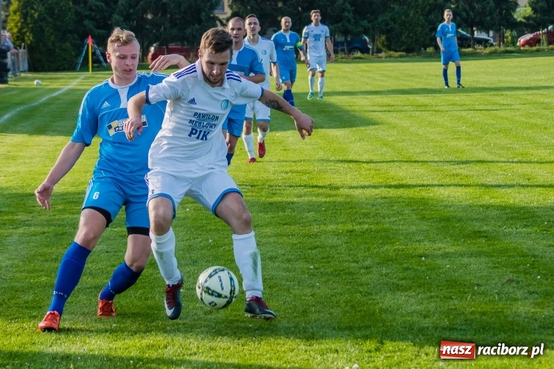 Zdjęcie w galerii na portalu naszraciborz.pl: Klasa okręgowa. Choć bardzo się starali, murów Fortecy nie sforsowali wiadomości z regionu