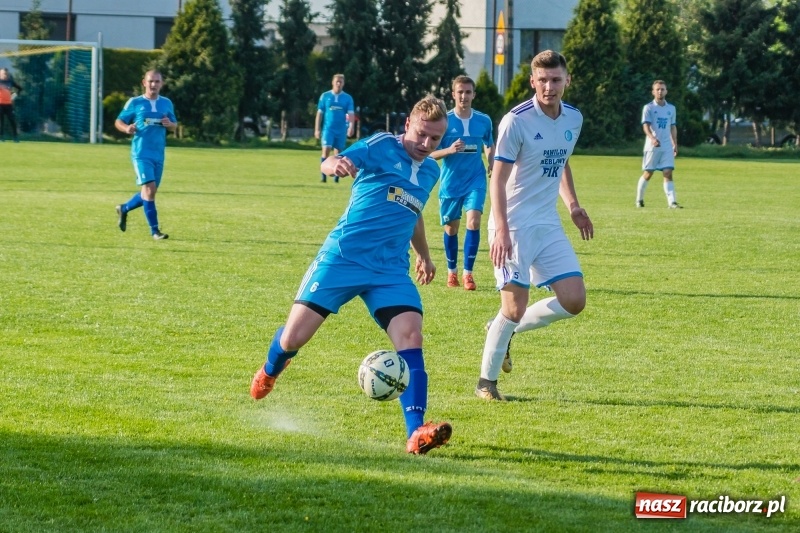 Zdjęcie w galerii na portalu naszraciborz.pl: Klasa okręgowa. Choć bardzo się starali, murów Fortecy nie sforsowali wiadomości z regionu