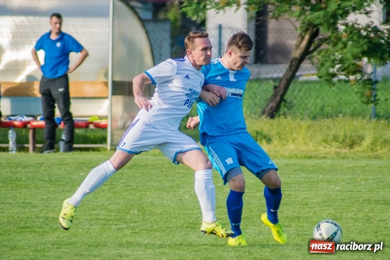 Zdjęcie w galerii na portalu naszraciborz.pl: Klasa okręgowa. Choć bardzo się starali, murów Fortecy nie sforsowali wiadomości z regionu