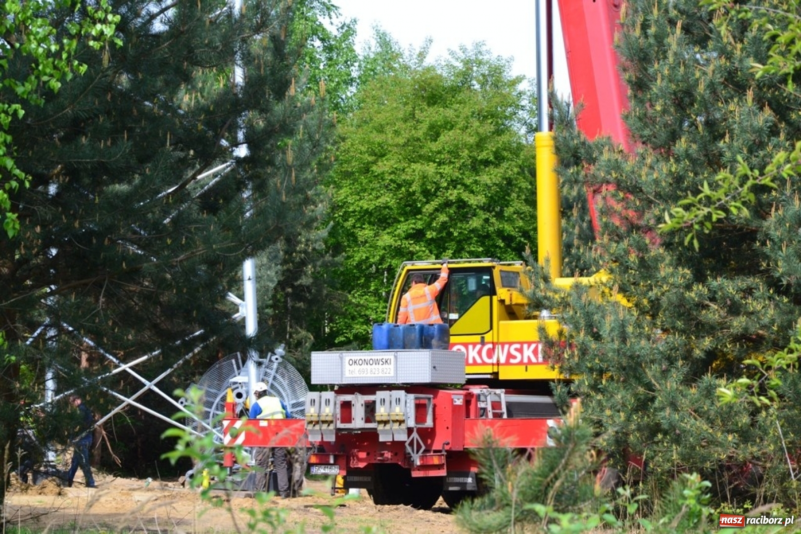 Zdjęcie w galerii na portalu naszraciborz.pl: Stacja bazowa GSM w Jankowicach już niebawem zacznie działać wiadomości z regionu