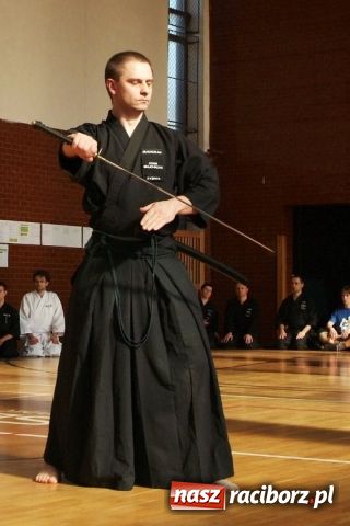 Zdjęcie w galerii na portalu naszraciborz.pl: Adam Majchrzak mistrzem IAIDO wiadomości z regionu