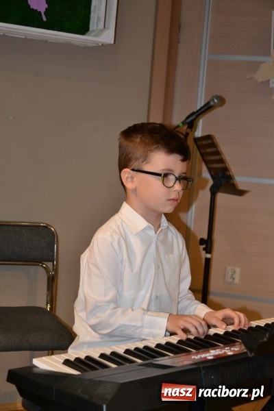 Zdjęcie w galerii na portalu naszraciborz.pl: XXIV Przegląd Młodych Talentów w Tworkowie wiadomości z regionu