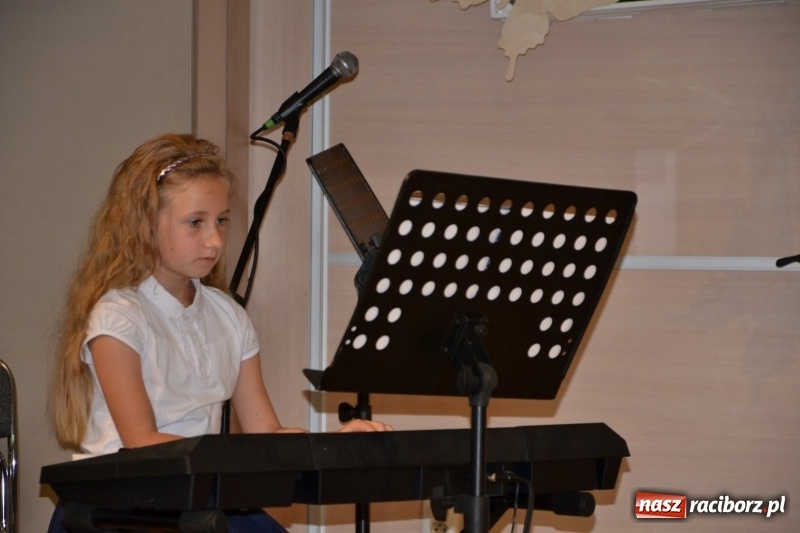 Zdjęcie w galerii na portalu naszraciborz.pl: XXIV Przegląd Młodych Talentów w Tworkowie wiadomości z regionu