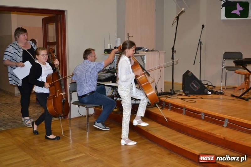 Zdjęcie w galerii na portalu naszraciborz.pl: XXIV Przegląd Młodych Talentów w Tworkowie wiadomości z regionu