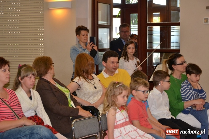 Zdjęcie w galerii na portalu naszraciborz.pl: XXIV Przegląd Młodych Talentów w Tworkowie wiadomości z regionu