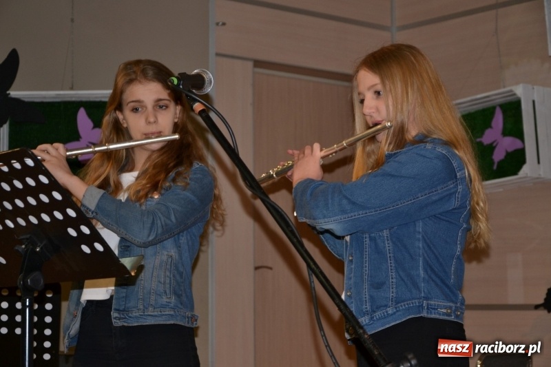 Zdjęcie w galerii na portalu naszraciborz.pl: XXIV Przegląd Młodych Talentów w Tworkowie wiadomości z regionu