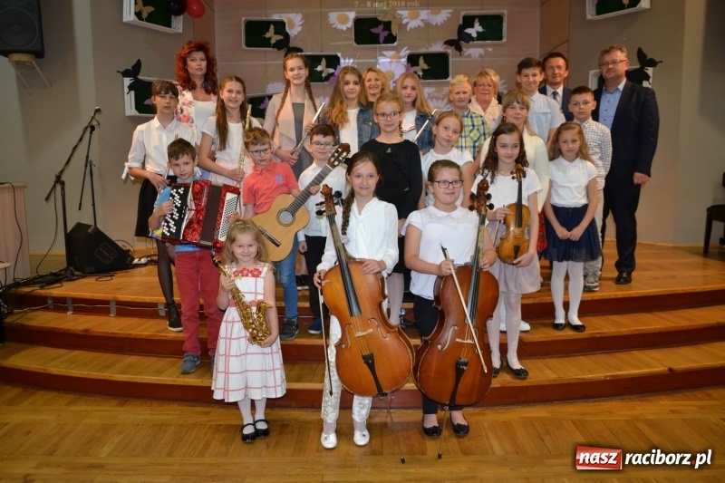 Zdjęcie w galerii na portalu naszraciborz.pl: XXIV Przegląd Młodych Talentów w Tworkowie wiadomości z regionu