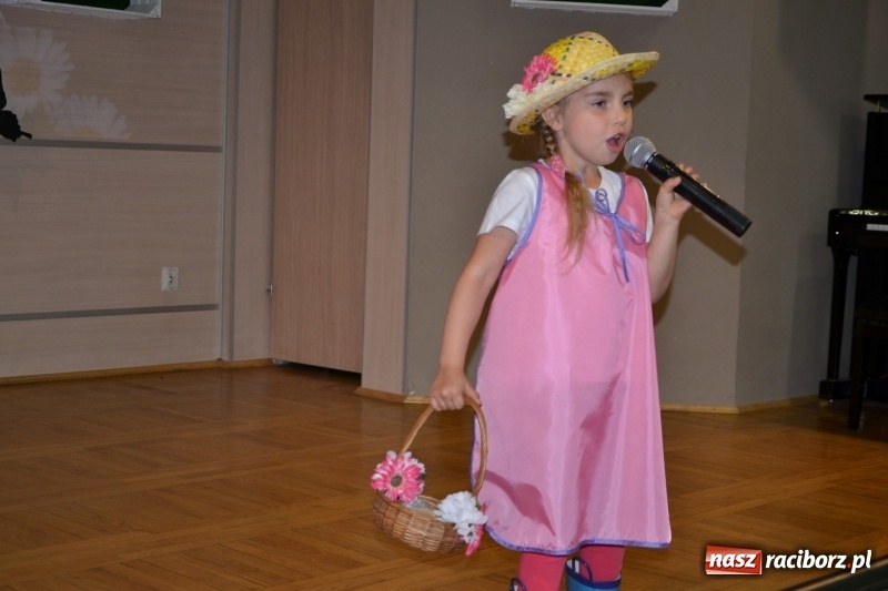 Zdjęcie w galerii na portalu naszraciborz.pl: XXIV Przegląd Młodych Talentów w Tworkowie wiadomości z regionu