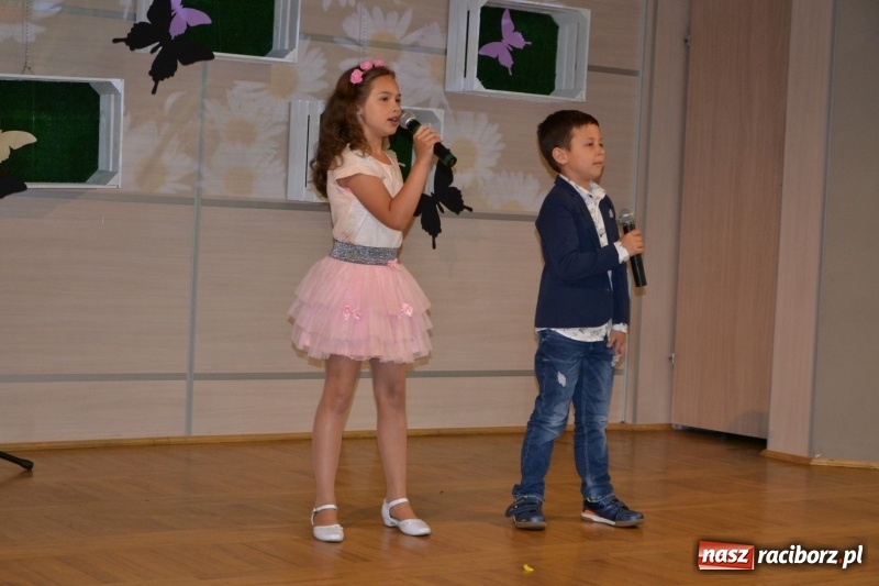 Zdjęcie w galerii na portalu naszraciborz.pl: XXIV Przegląd Młodych Talentów w Tworkowie wiadomości z regionu