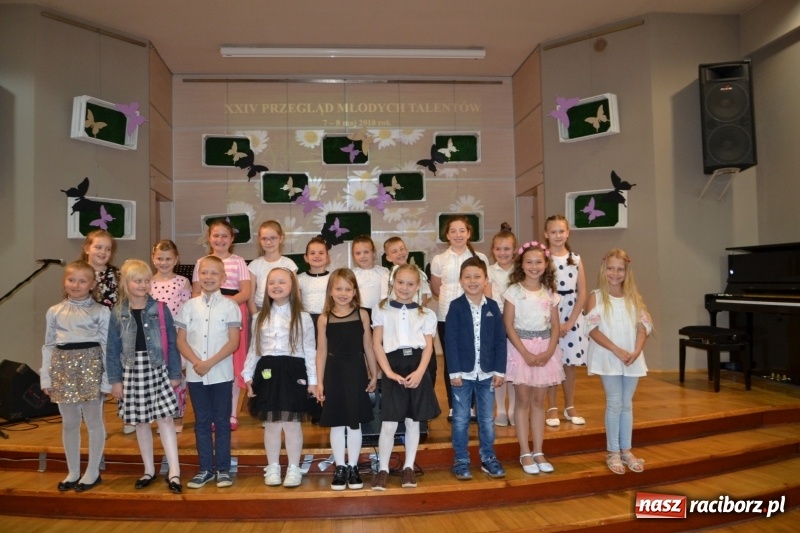 Zdjęcie w galerii na portalu naszraciborz.pl: XXIV Przegląd Młodych Talentów w Tworkowie wiadomości z regionu