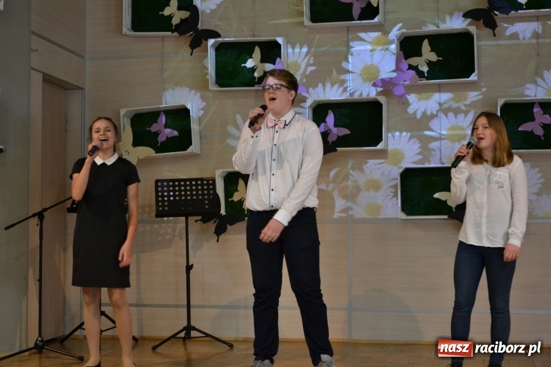 Zdjęcie w galerii na portalu naszraciborz.pl: XXIV Przegląd Młodych Talentów w Tworkowie wiadomości z regionu