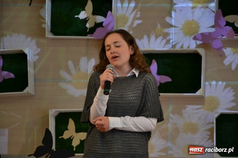 Zdjęcie w galerii na portalu naszraciborz.pl: XXIV Przegląd Młodych Talentów w Tworkowie wiadomości z regionu